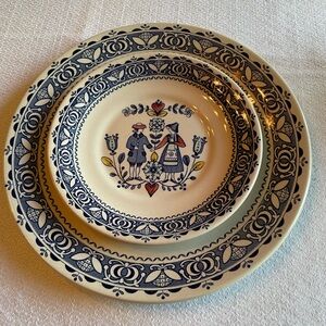 Johnson's Brothers Hearts and Flowers Plate Set